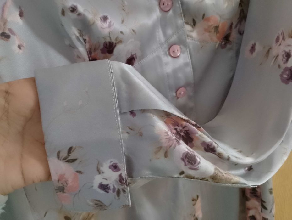 Красива блуза/риза от висококачествен сатен с блясък - 15 лв, S