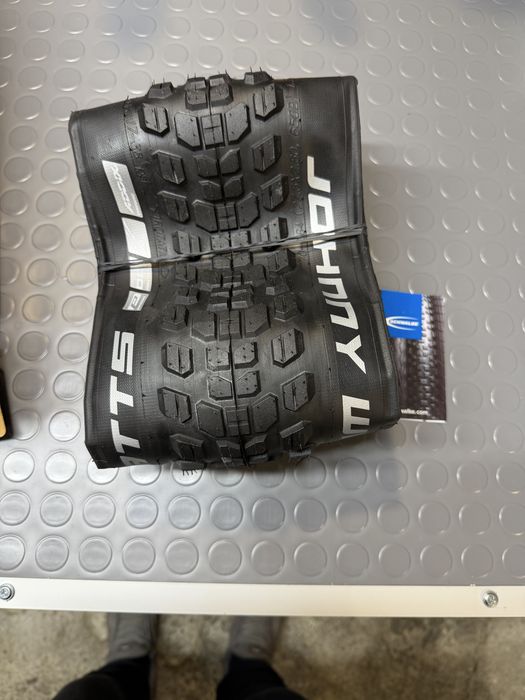 Чисто нова гума за велосипед Schwalbe Johnny Watts 27.5 2 x 80