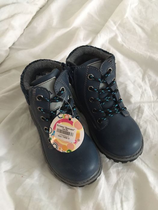 Новые детские ботиночки