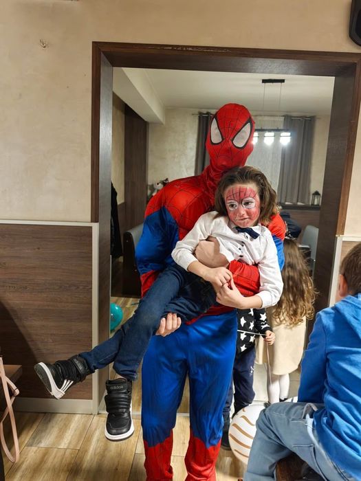 Професионални аниматори за детски партита