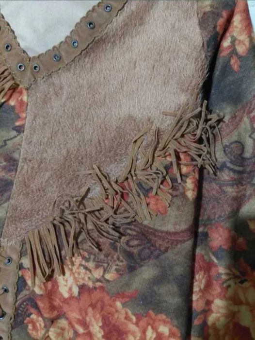 Bluza trendy cu franjuri și pluș