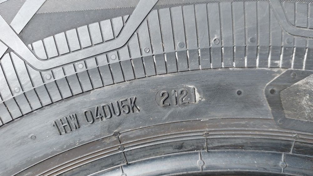 Гуми за Бус 215/75/16 C Continental VanContact Eco 4 броя
