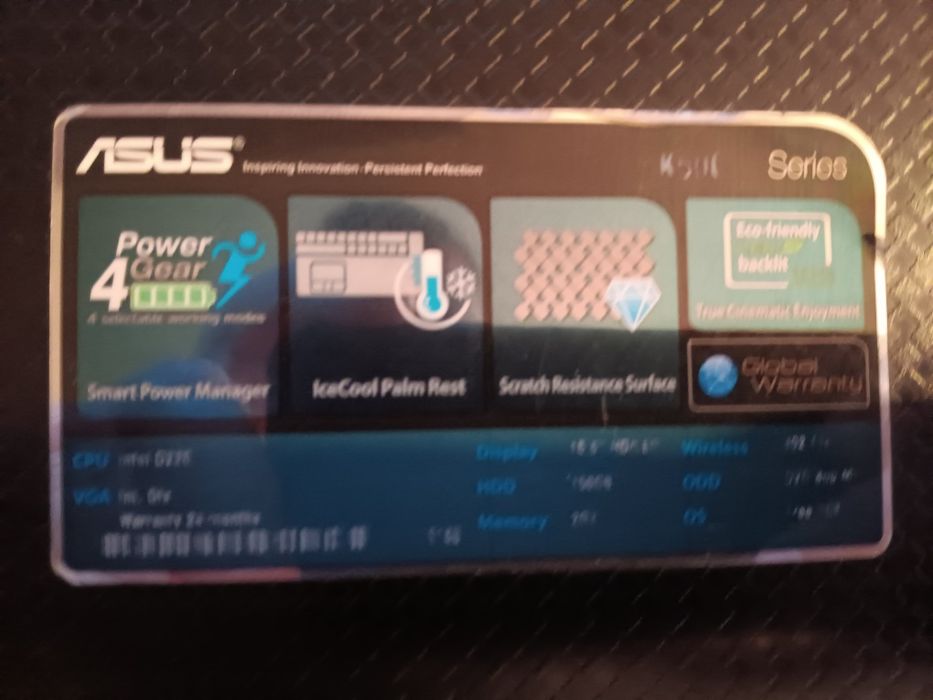 Лаптоп Asus ,без забележки ,но стар