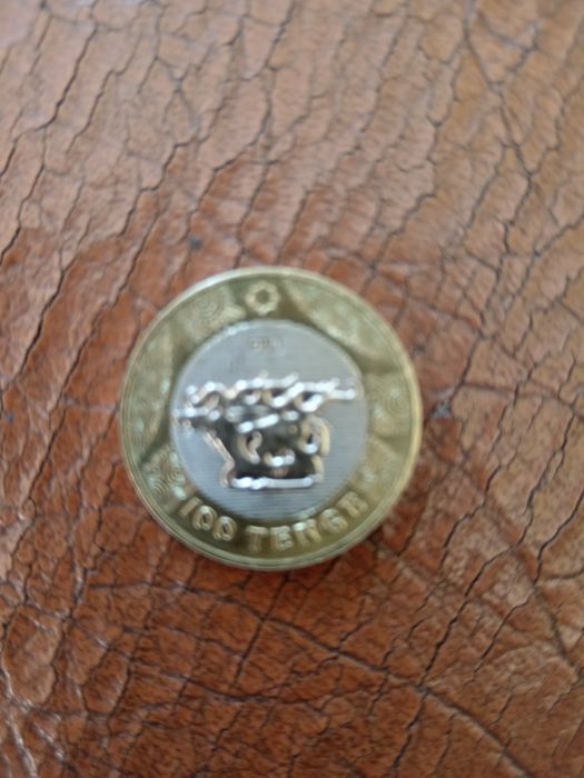 Монеты 100 тенге