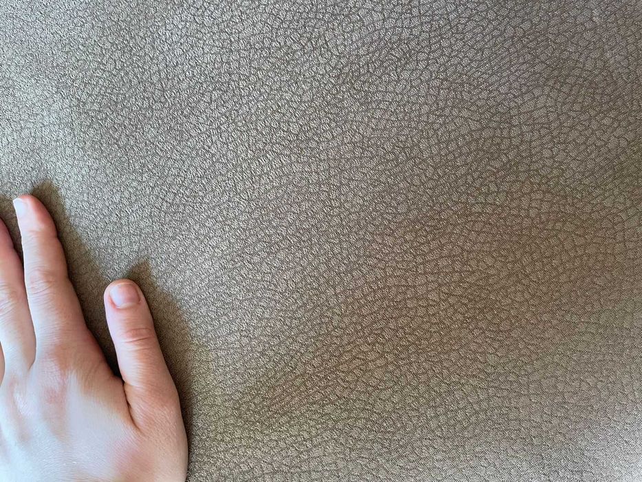 Продам диван с 2 креслами