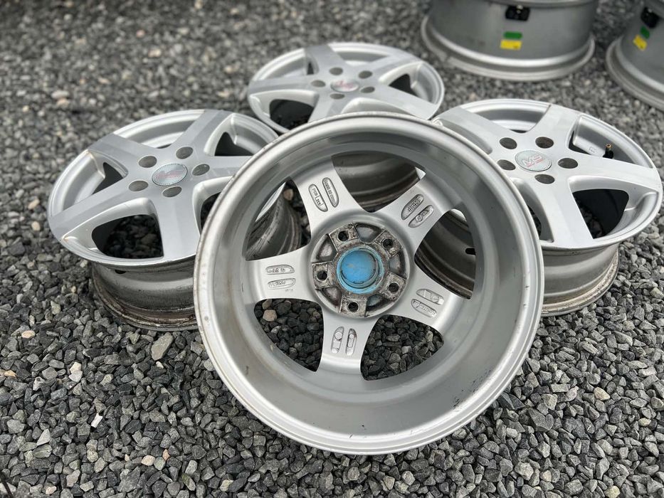 Джанти MS 5/112 Audi,VW,Skoda 5x112

Употребявани, Шумен