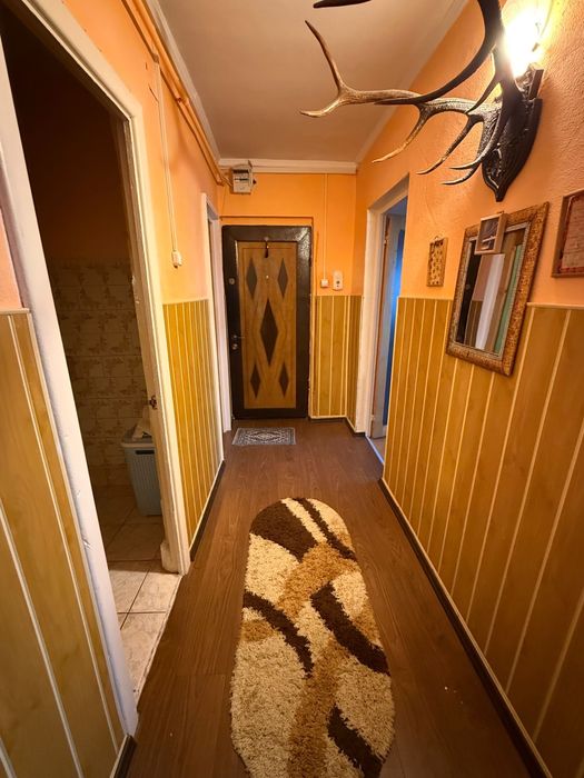 Vand apartament 4 camere