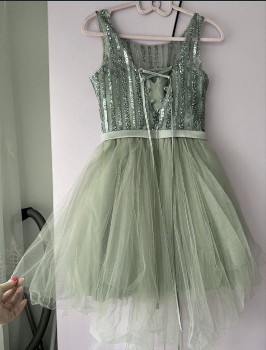 Официални рокли повод