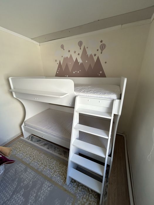 Продам двухъярусную кровать