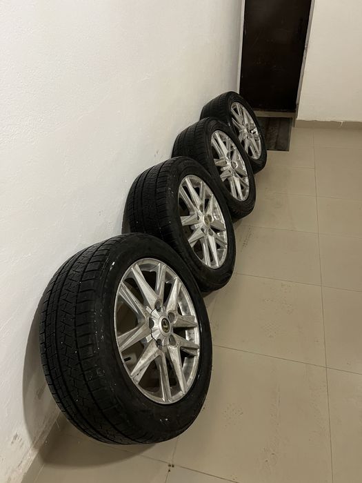 Продам диски с шинами (липучка) 285/50/20