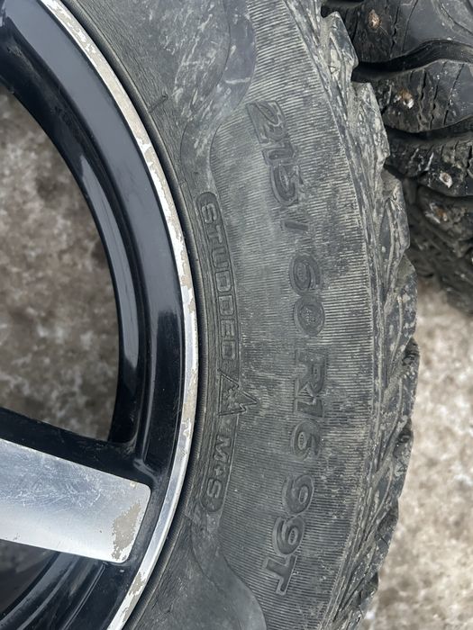 Продам зимние шины с дисками