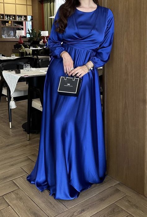 Роскошное шелковое платье