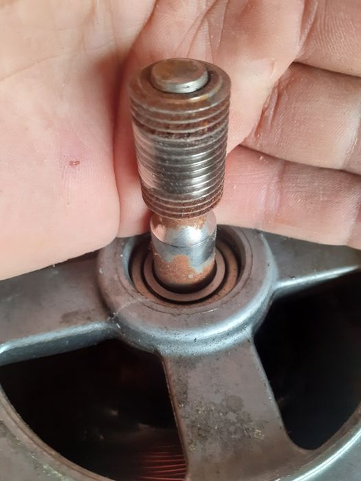 Двигатель от стиралки индезит