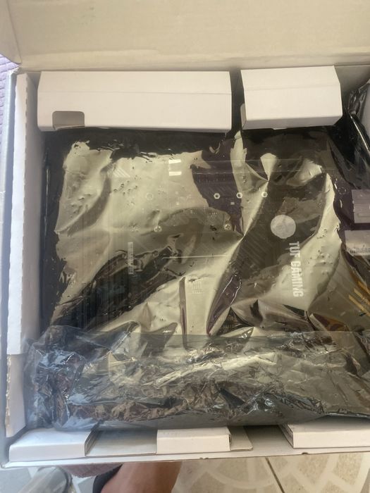 Placă de bază ASUS TUF B550M-PLUS – NOUĂ, doar desigilată