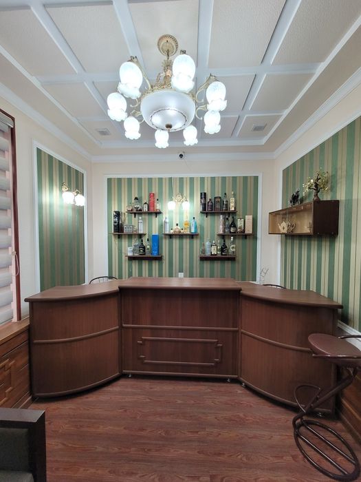 Узбекистанский кучасида жойлашган 275 кв.м тайор ресторан сотилади!