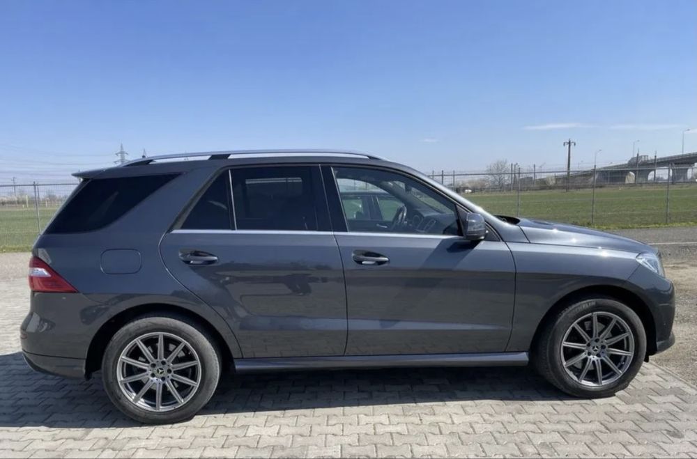 Нови ! Оригинални джанти 19 цола amg + зимни гуми