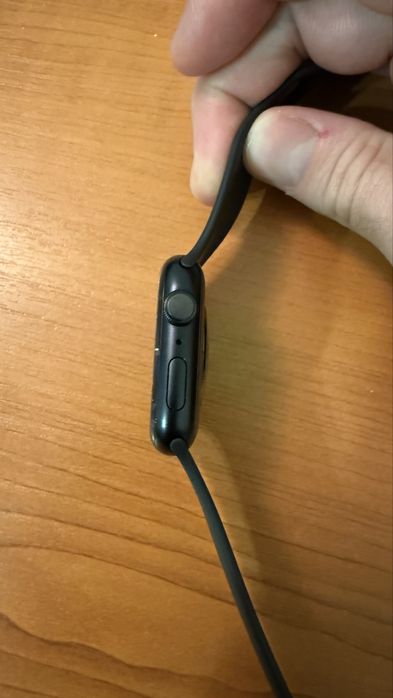 Apple Watch 8 45mm, GPS Accesorii: cablu incarcare;