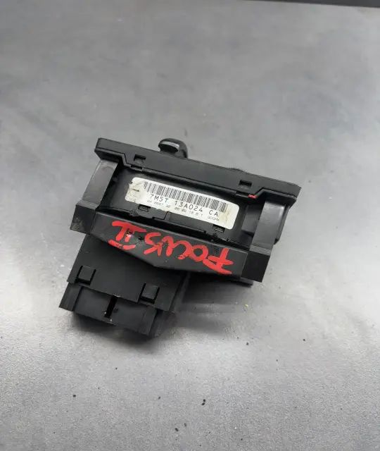 Comutator faruri Ford Focus 2005 1.6 TDCi MT (90 hp)