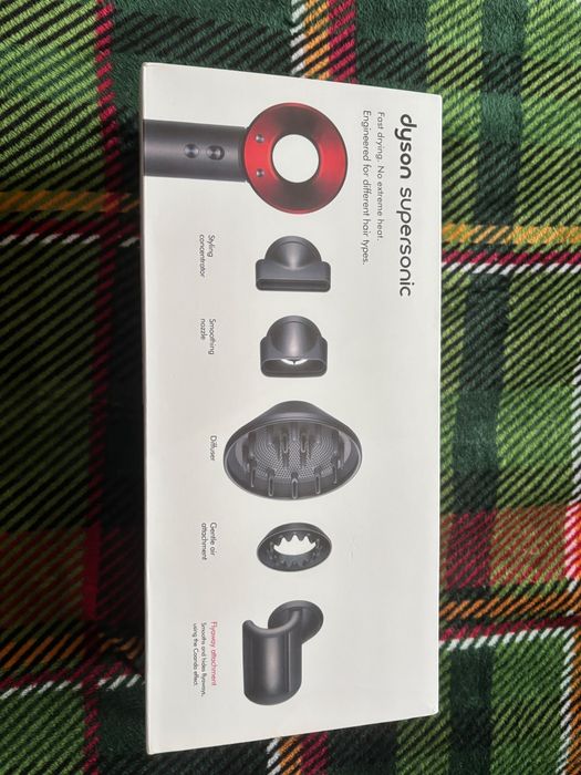 Uscator de par Dyson HD07