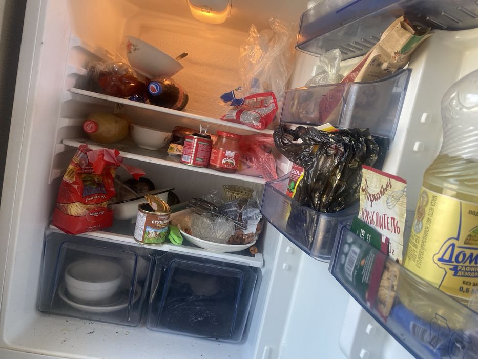 Холодильник сатылады