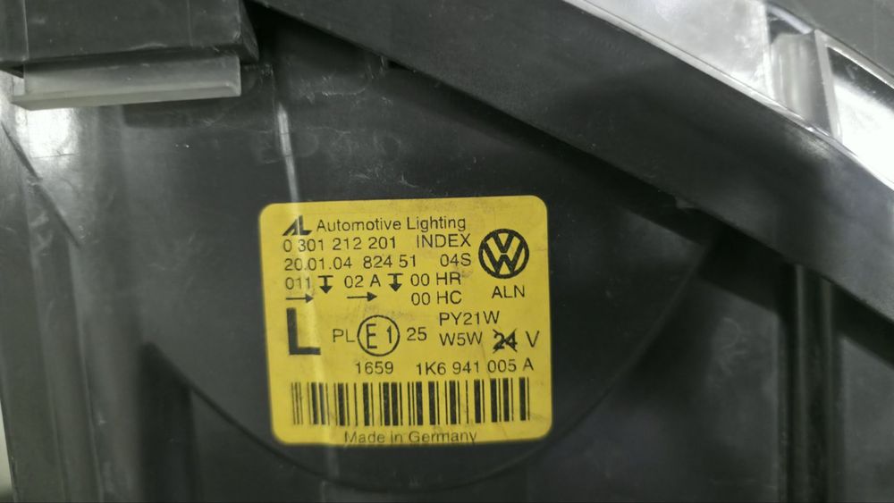 Фар ляв VW Golf V MK5 2004-2008