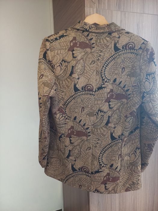 Дамски класически костюми. Качествени и българско производство.