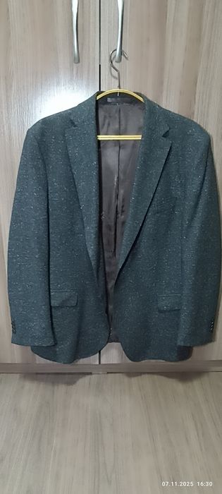 Продается мужской пиджак