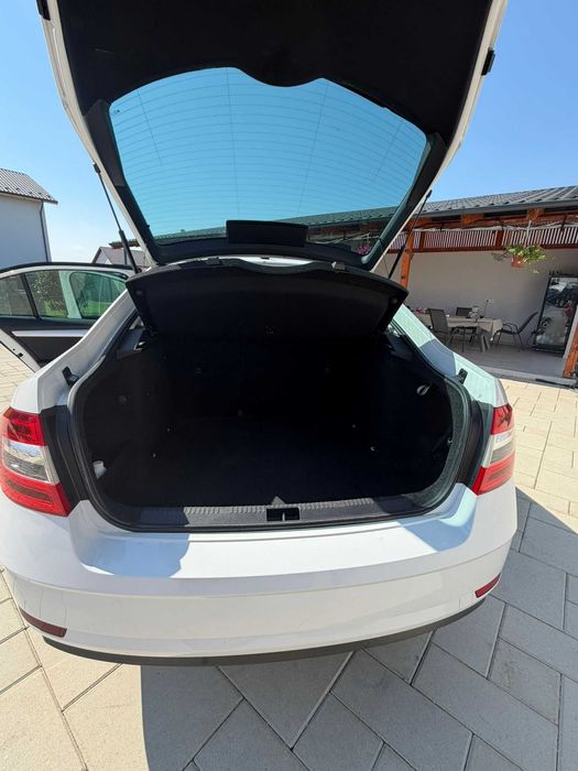 Vand skoda Octavia 2020 ,consum 5 % ,224 000 km IMPECABILA ,
