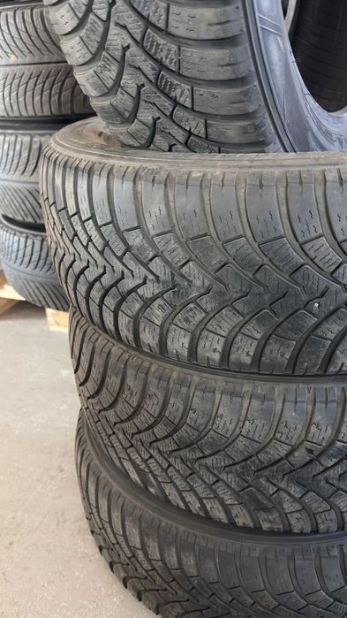 Anvelope iarna Falken  Eurowinter H501 215/55R17 set 4 buc dot 2019
