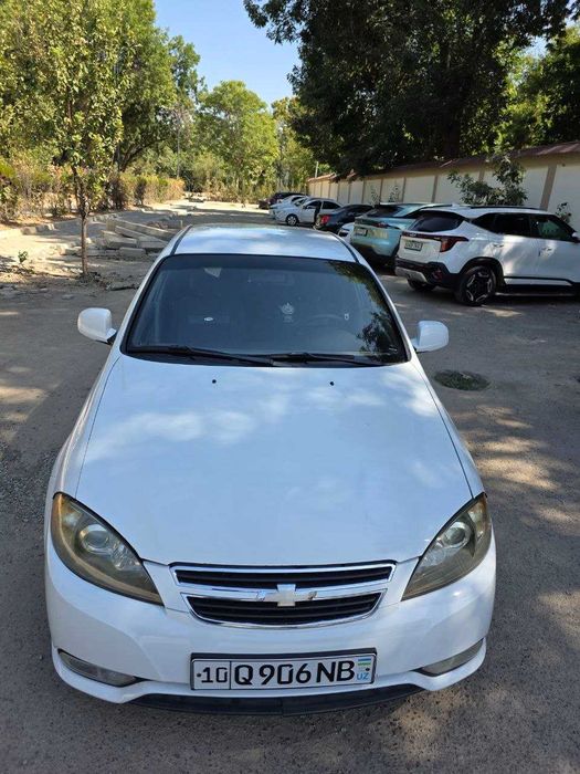 Gentra oq rang 2015 yil