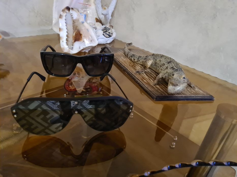 Солнцезащитные очки Италия