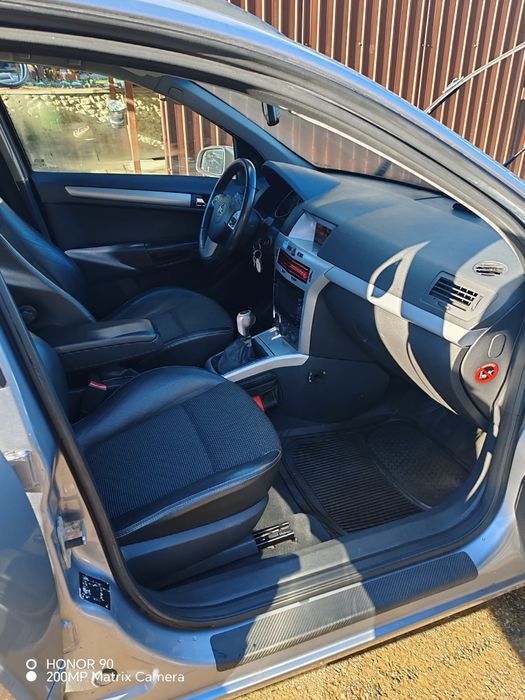 Opel astra h combi