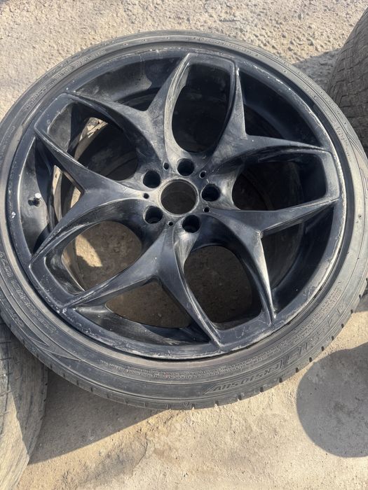 Продам диски шинами