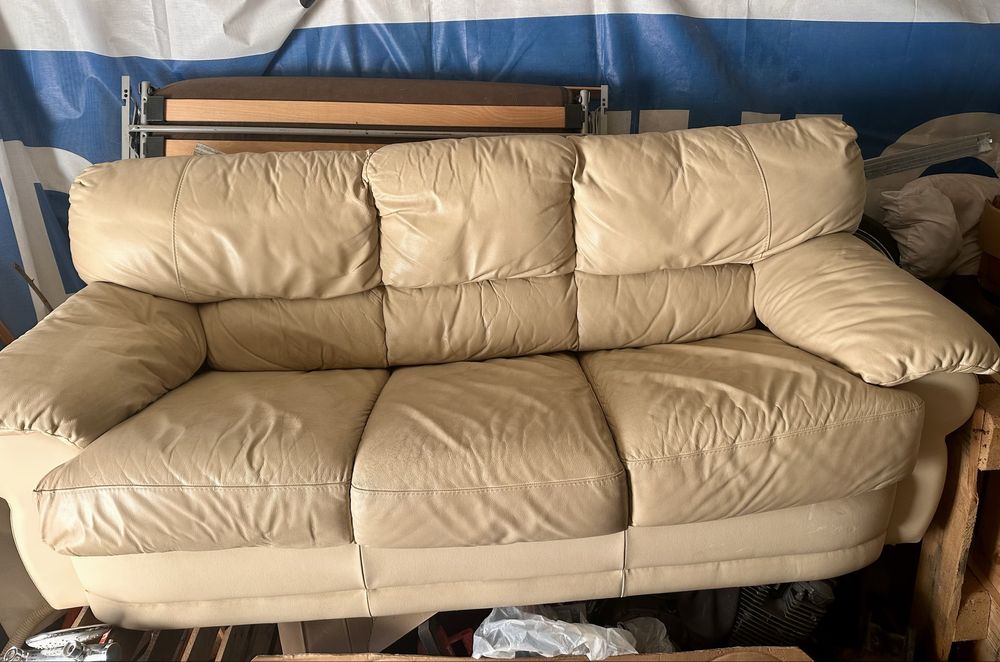 Кожен диван тройка