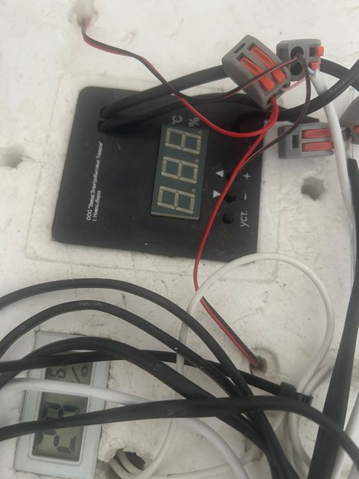 ИНкубатор в отличном состоянии