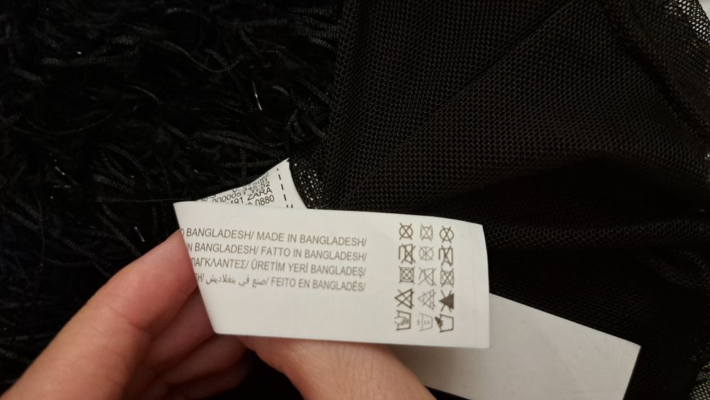 Tricou de dama, cu franjuri, negru, NOU (Zara)