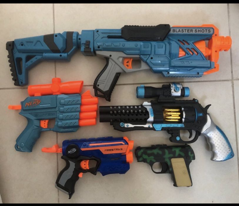 Pistoale/Lansatoare Nerf elite 2.0 Firestrike Blaster Shots