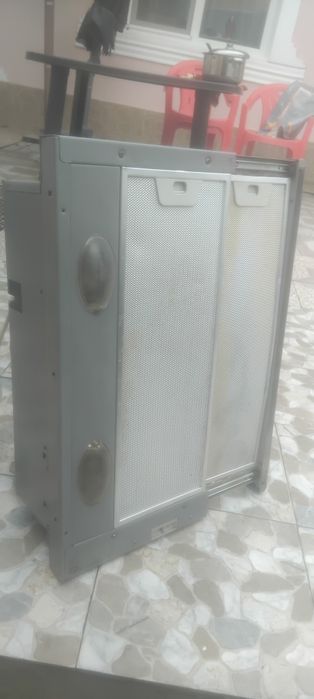 Lada Artic frigorifica 85 litri+hota electrica Beko  pliabila  incorpo