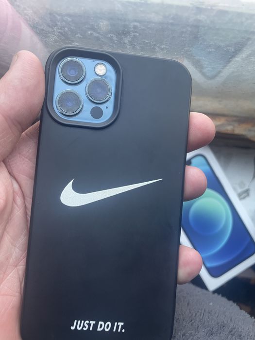 Продам Айфон 12 про 128 гб