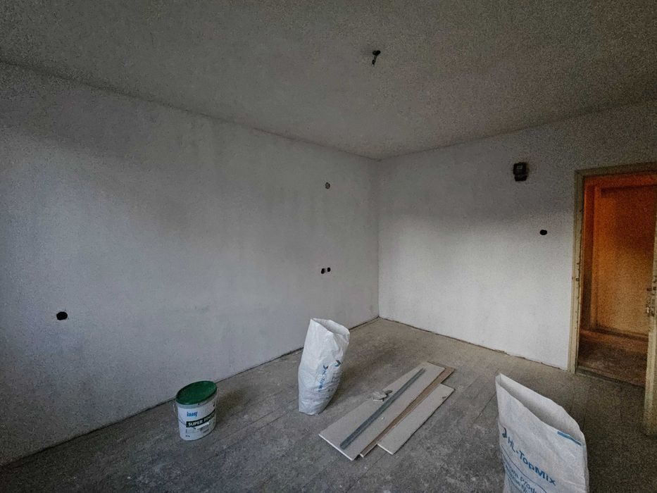 Продава се Тристаен апартамент в Горна Оряховица - 110 кв.м за 1455 €/кв.м - Снимка #12