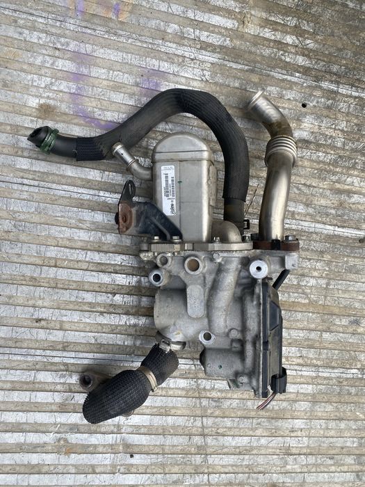 Racitor Gaze EGR Renault Megane 3 1.9 DCI Euro 5 Pret 500 lei