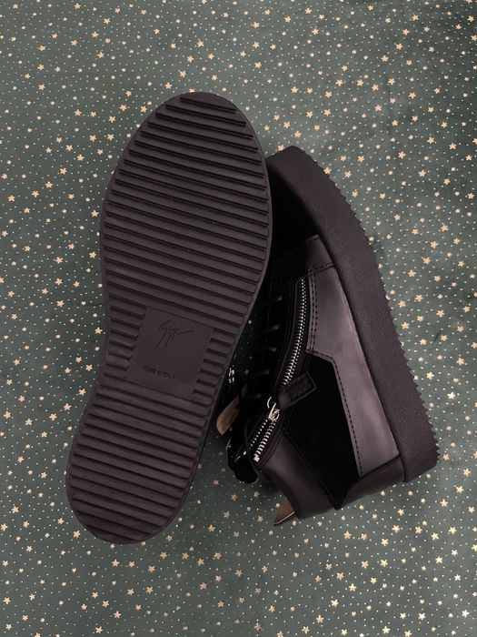 Giuseppe Zanotti Kriss Velvet Mid - Premium Quality , Material Catifea