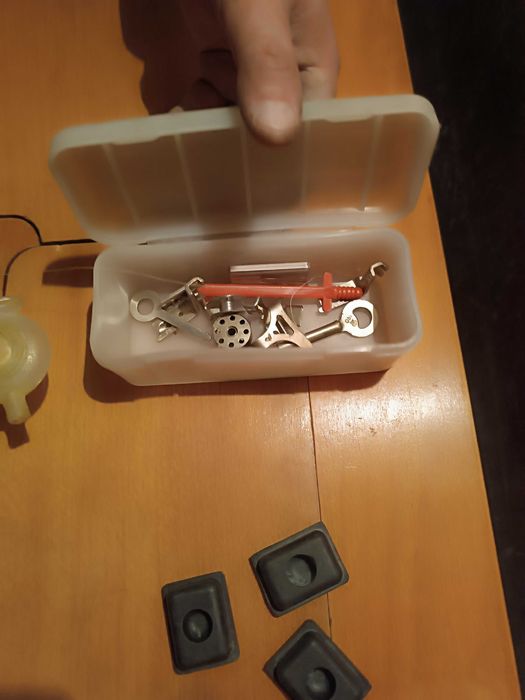 Mașina de cusut  Monica