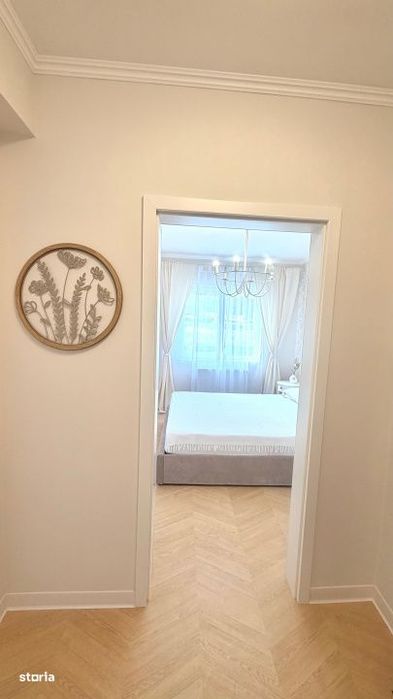 Apartament trei camere, ultrafinisat, partial mobilat, strada Urusagul
