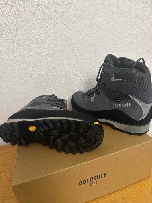 Чисто нови туристически обувки Dolomite Zermatt GTX Vibram