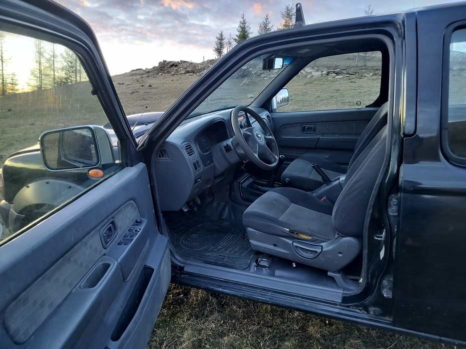 Nissan Navara d22 np300