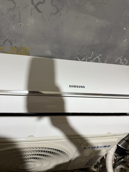 Кондиционер продается Самсунг инвертор