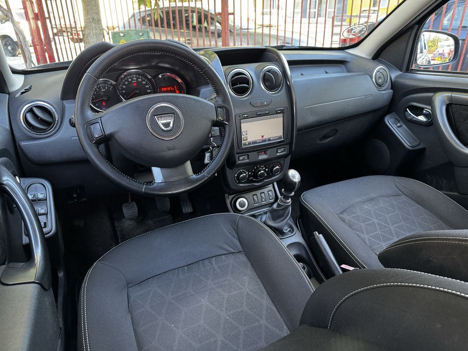 Dacia Duster 4+4 ,  1,5 Dci, 110 cp, An 2015