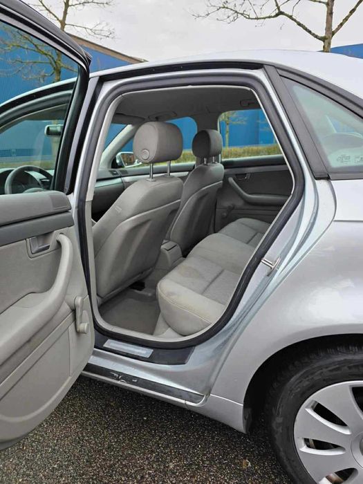 Audi A4, an 2006, motor 2.0 benzină, automat