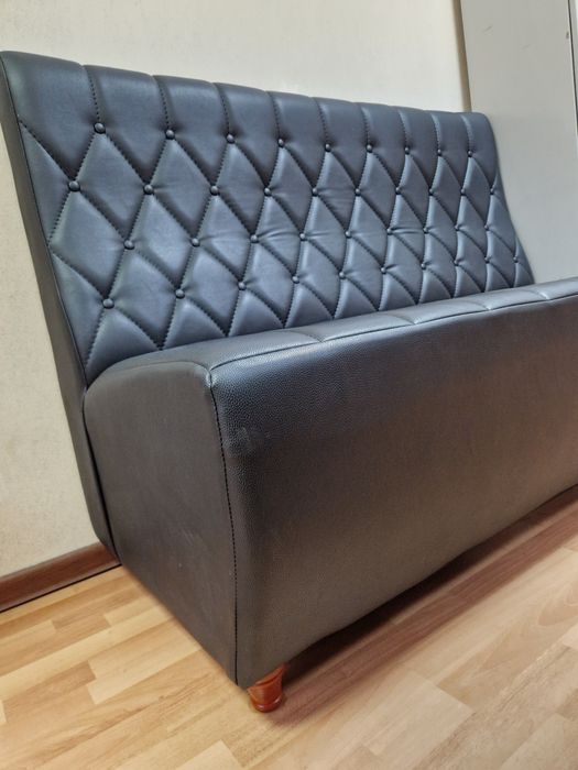 Продам офисный диван